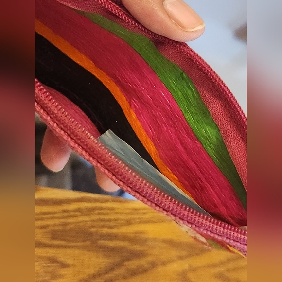 Hippie/ Peace Sign Make up Accessory Bag - Picture 5 of 6